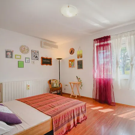 Holiday Home Ivan Vikendica *